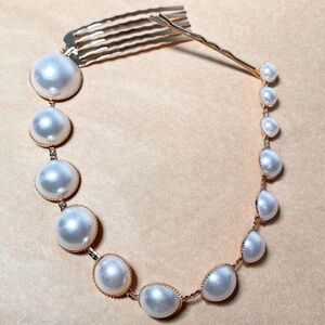 Elegant Pearl Hair Accessory
